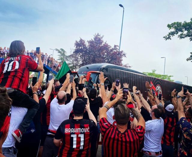 开云app下载-【意甲】AC米兰3比0客胜夺11年首冠 国米3比0获亚军