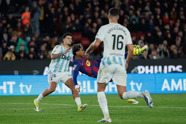 开云app下载-【西甲】奥尔莫传射，亚马尔侧勾，巴萨3比0奥维耶多